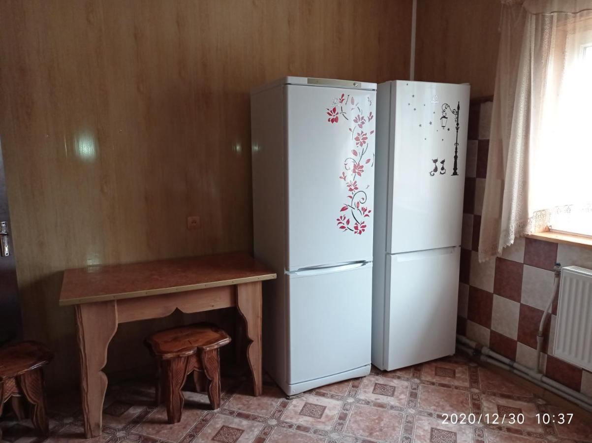 "Різьбярська Садиба" Slavsko Extérieur photo