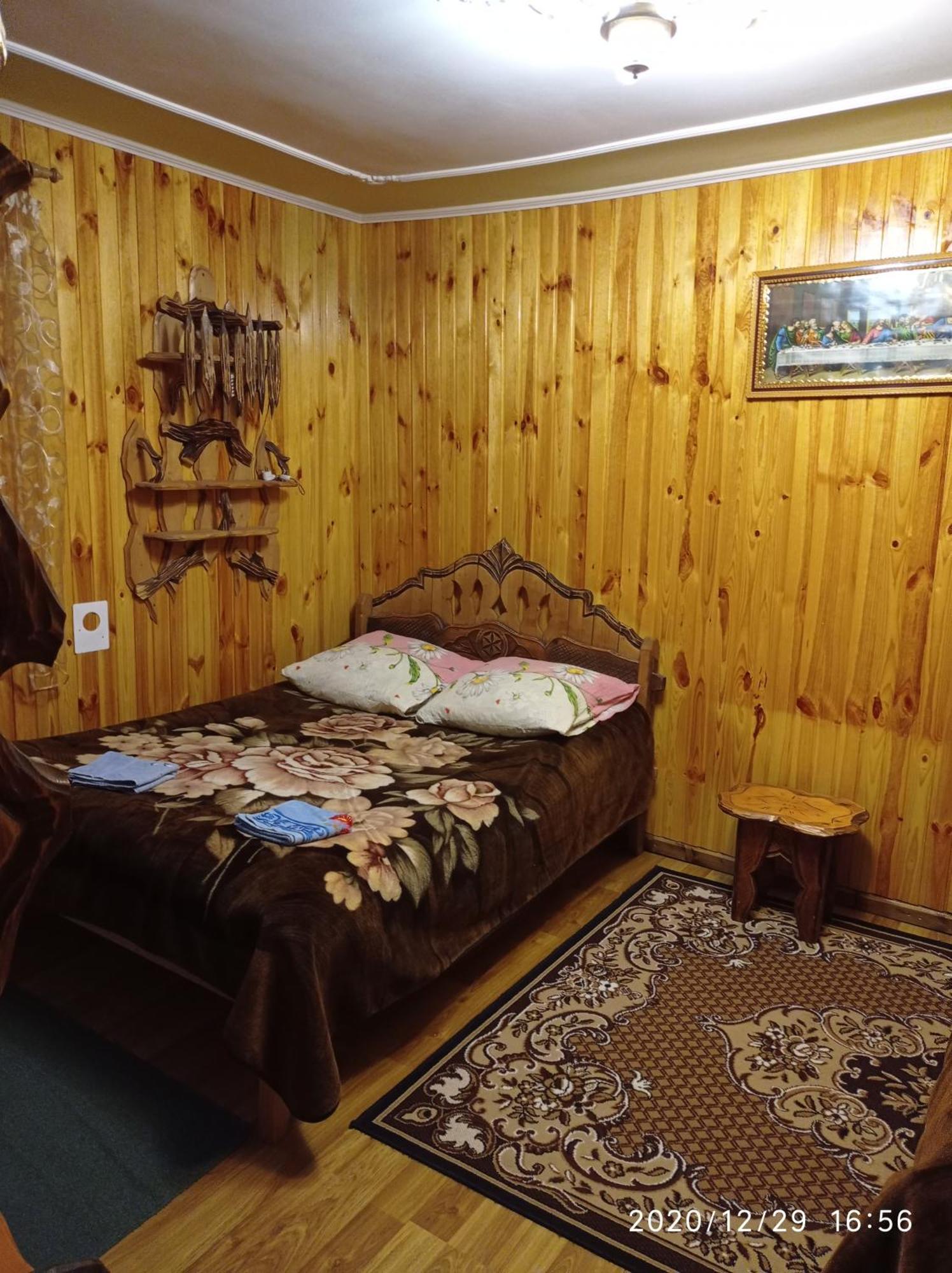 "Різьбярська Садиба" Slavsko Chambre photo