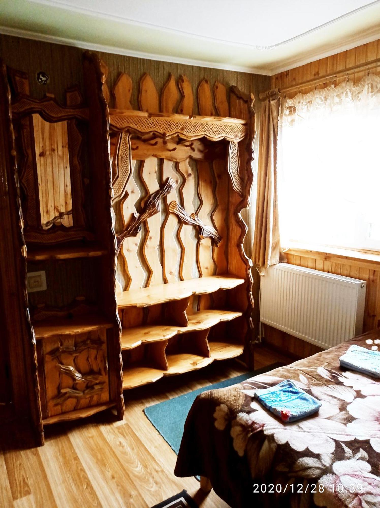 "Різьбярська Садиба" Slavsko Chambre photo