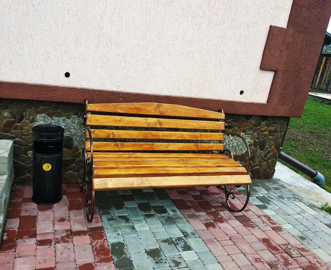 "Різьбярська Садиба" Slavsko Extérieur photo