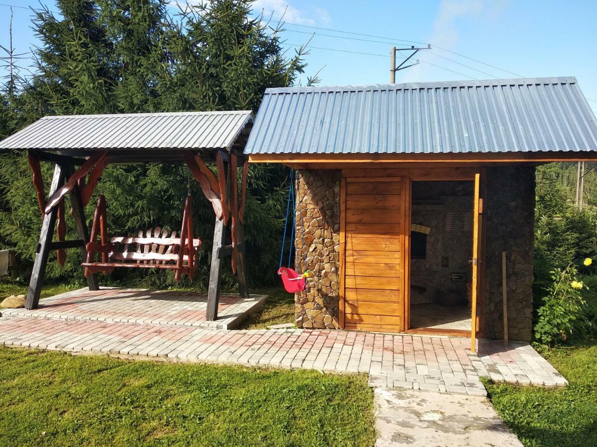 "Різьбярська Садиба" Slavsko Extérieur photo
