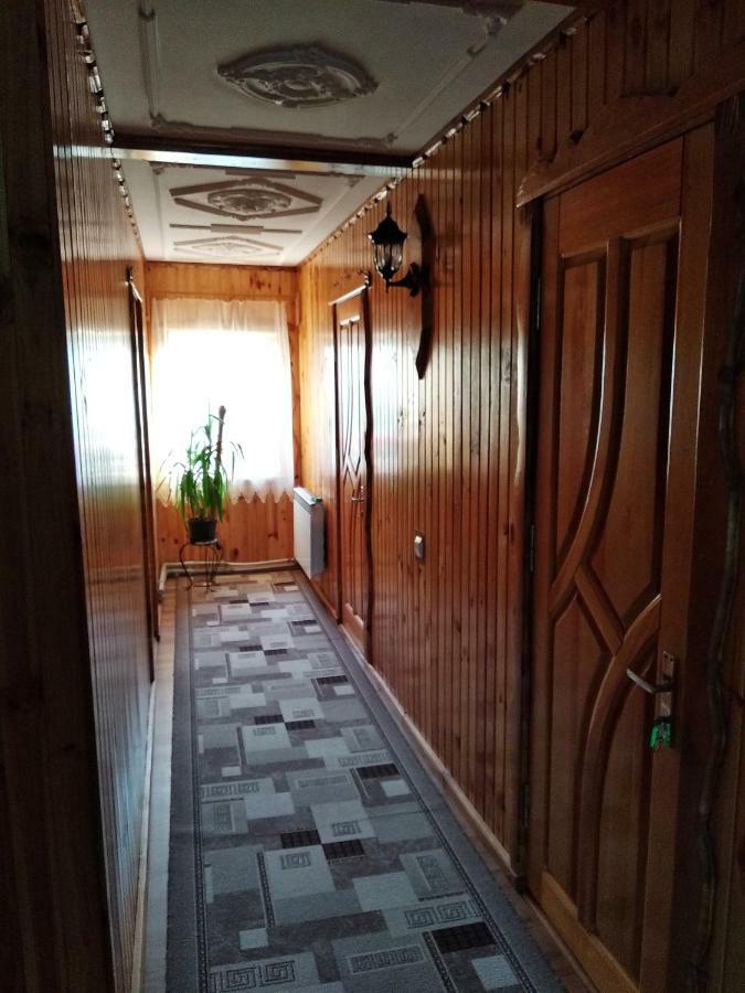 "Різьбярська Садиба" Slavsko Extérieur photo